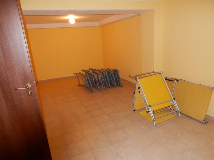 Casă individuală cu 12 camere cu Teren 2250 Mp în Bran