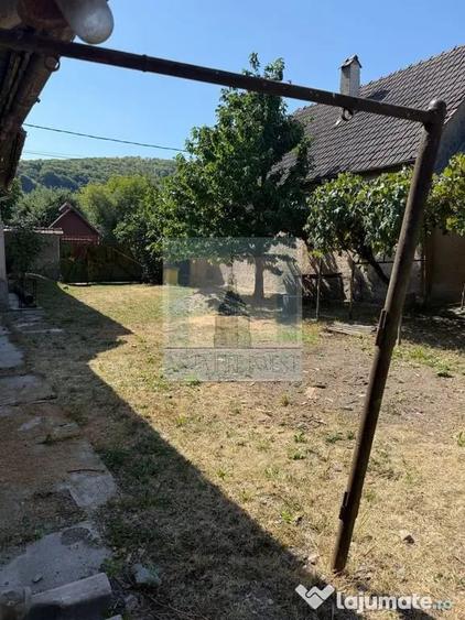 Casă cu 3 camere cu Teren 610 Mp în Cuciulata