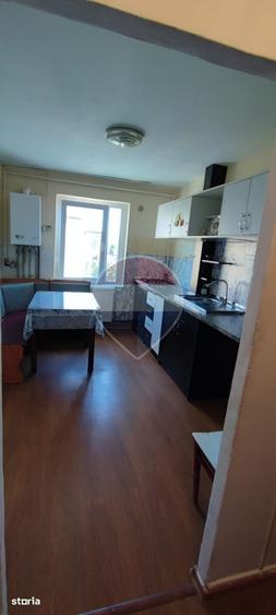 Apartament cu 2 camere semidecomandat în Sud