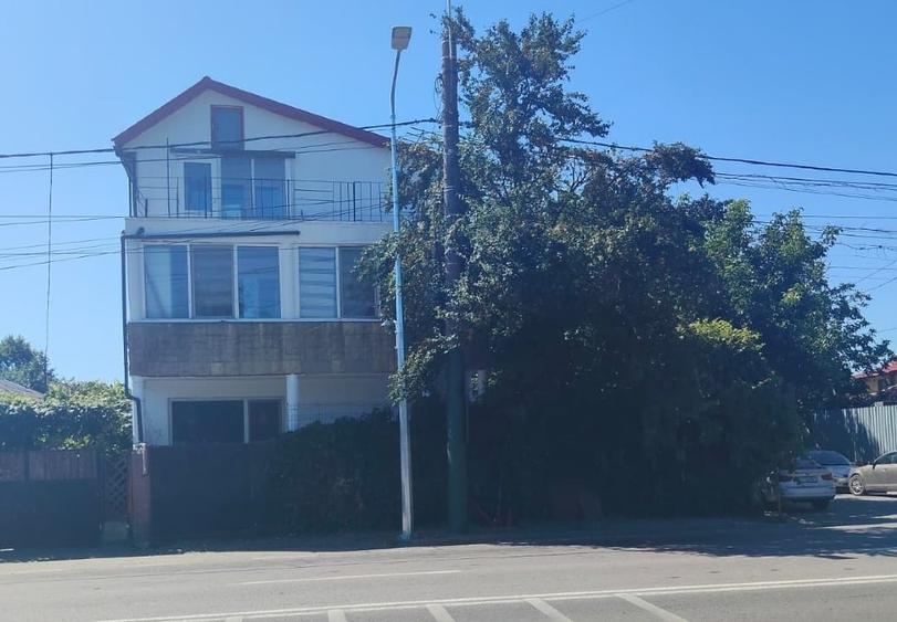 Casă cu 5 camere cu Canalizare în Palas