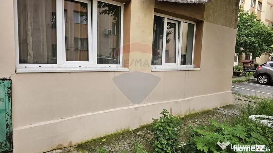 Apartament cu 2 camere semidecomandat în Mărăței