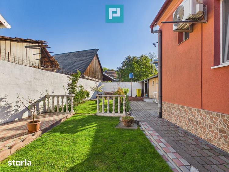Casă cu 3 camere cu Teren 300 Mp în Central