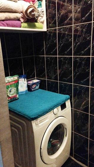 Apartament cu 3 camere semidecomandat în Podu Roș