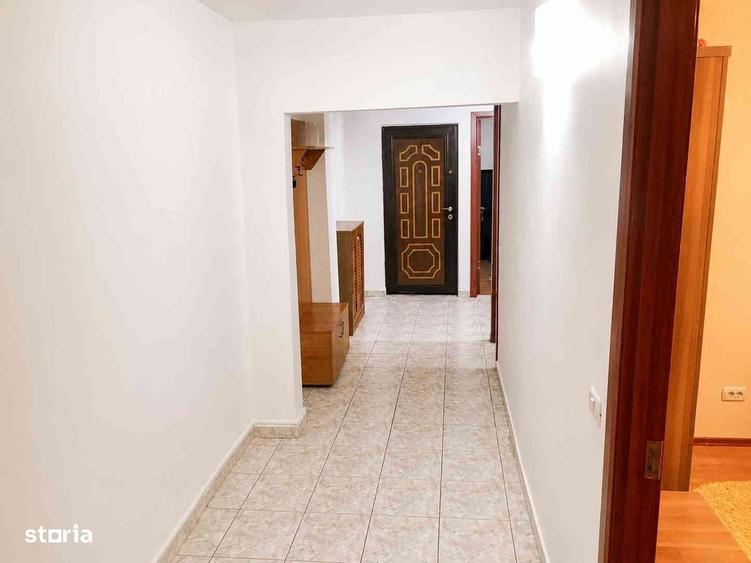 Apartament cu 3 camere în Faleza Nord