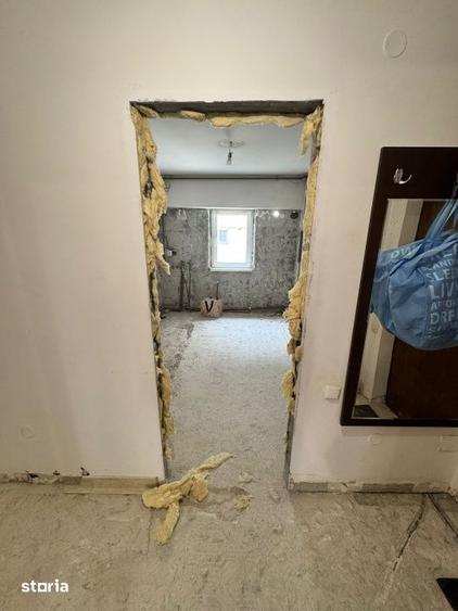 Apartament cu 3 camere în Tomis I