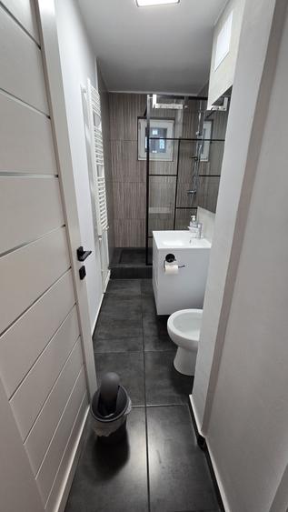 Apartament cu 2 camere semidecomandat în Km 4