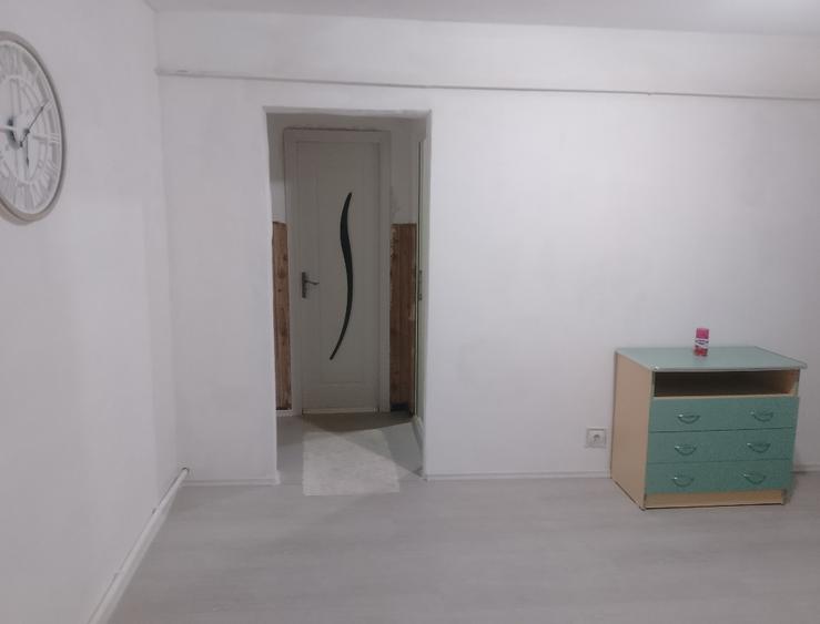 Apartament cu 2 camere semidecomandat în Micro 39