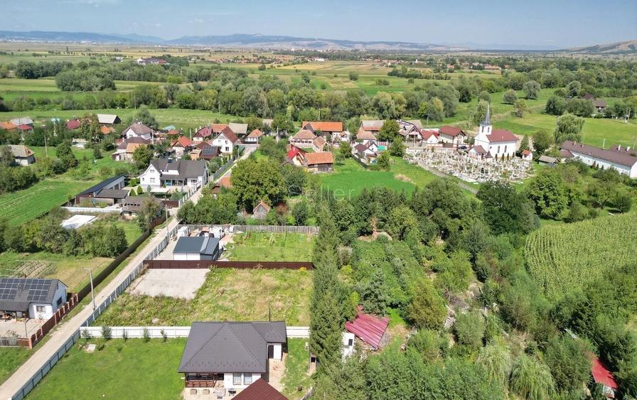 Teren Construcții intravilan de 1000 mp, în Băcel