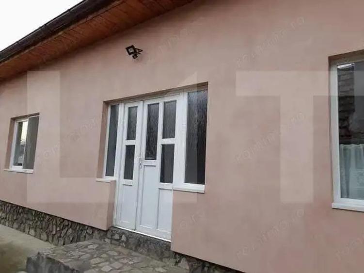 Casă cu 3 camere cu Teren 363 Mp în Curtici