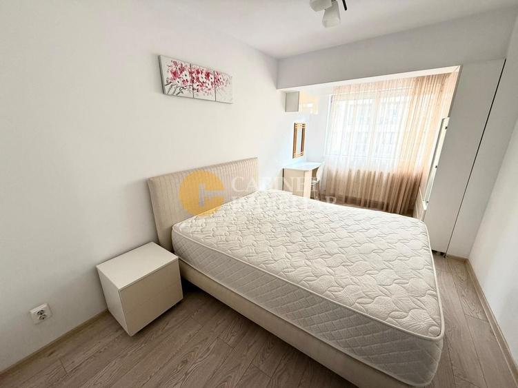 Apartament cu 3 camere decomandat, mobilat în Galata