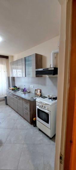 Apartament cu 4 camere decomandat în Păcurari