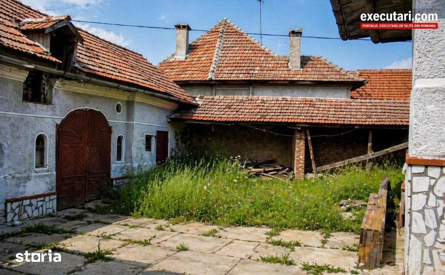 Casă cu 3 camere cu Teren 509 Mp în Poiana Sibiului