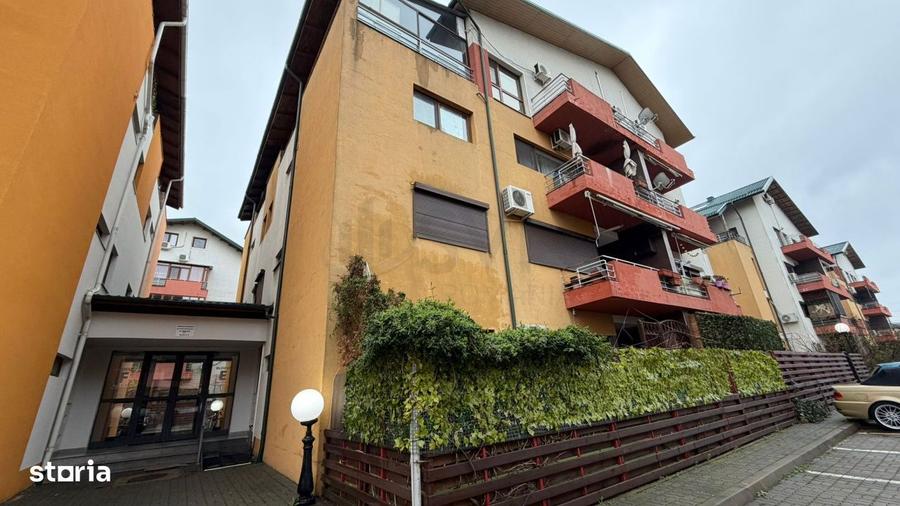Apartament cu 3 camere semidecomandat în Central