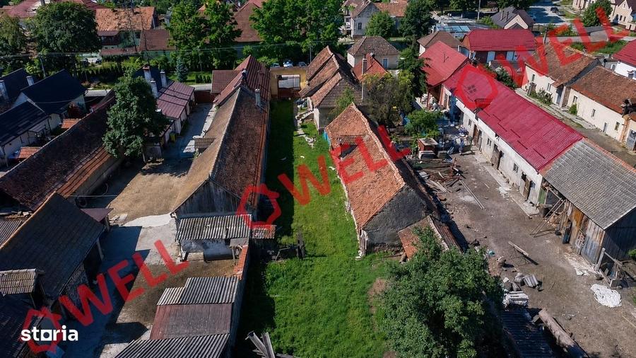 Casă cu 2 camere cu Teren 1685 Mp în Măieruș