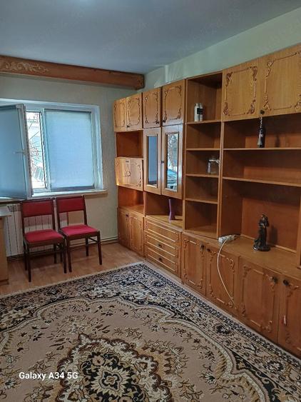 Apartament cu 2 camere decomandat în E3