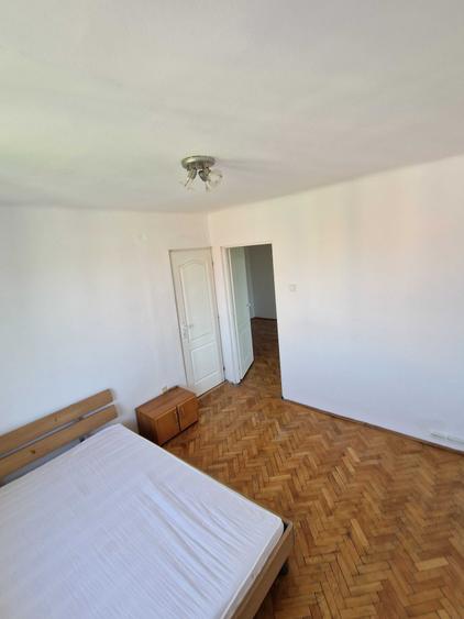 Apartament cu 2 camere decomandat în Ultracentral