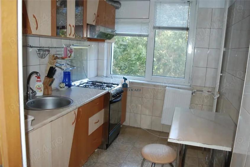 Apartament cu 2 camere decomandat în Berceni