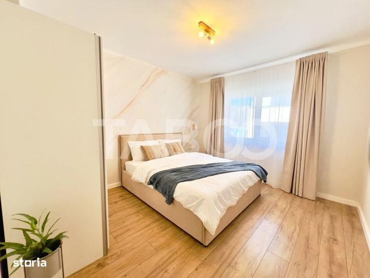 Apartament cu 3 camere decomandat în Cristian