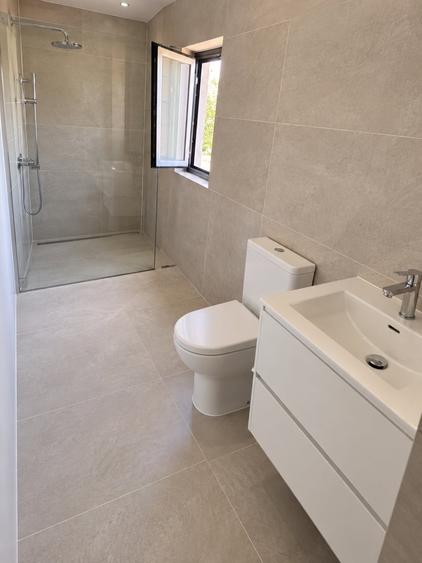 Casă individuală cu 4 camere cu Teren 377 Mp în Berceni
