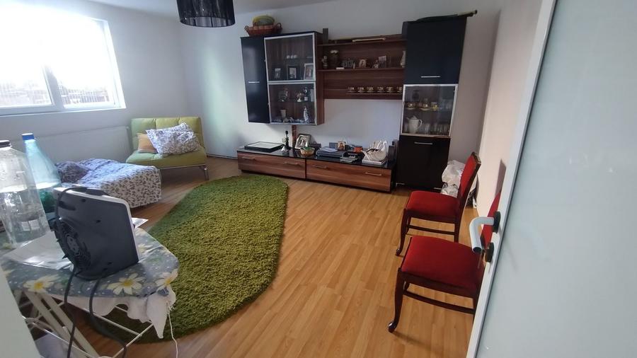 Casă individuală cu 3 camere cu Canalizare în Brătianu