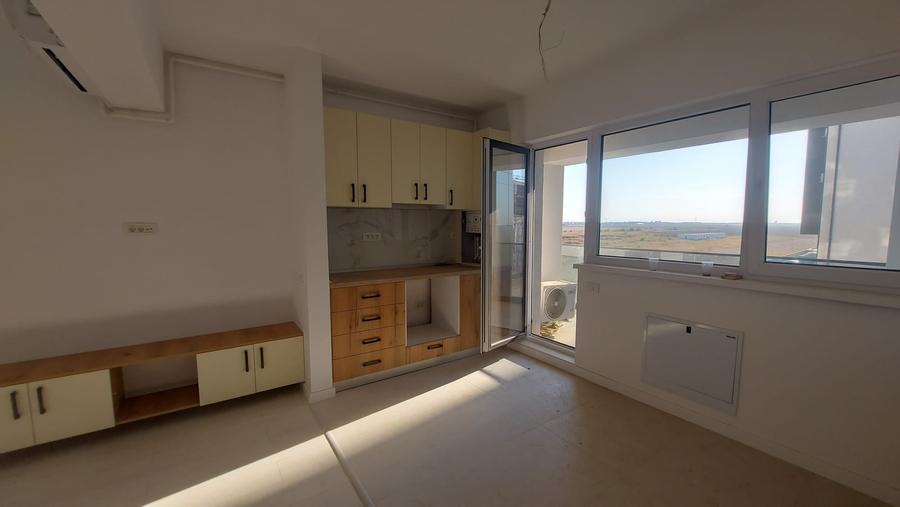 Apartament cu 2 camere semidecomandat în Berceni