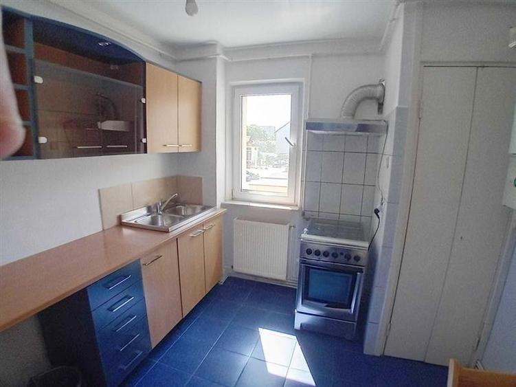 Apartament cu 2 camere semidecomandat în Județean
