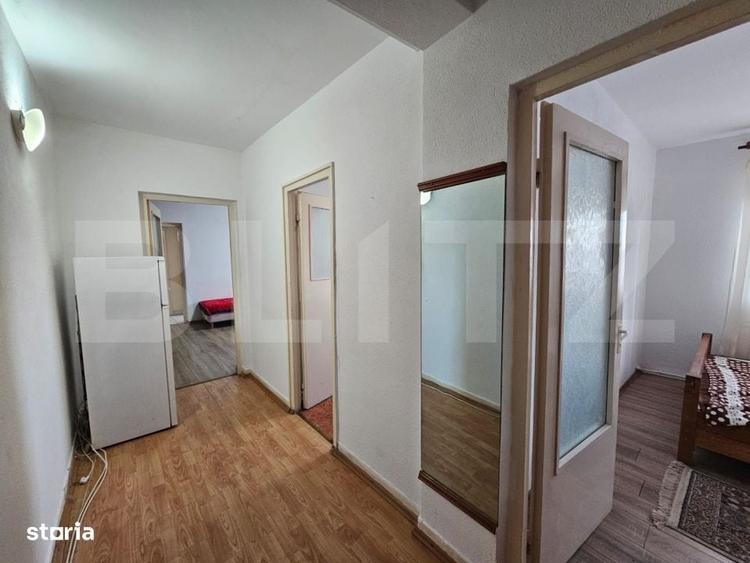 Apartament cu 3 camere decomandat în Cetate