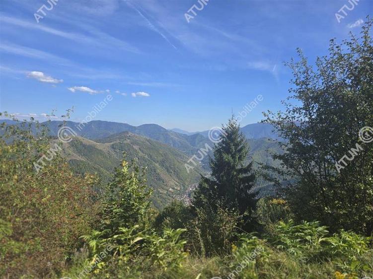 Teren intravilan de 5134 mp, în Malaia