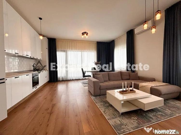 Apartament cu 3 camere decomandat în Tunari