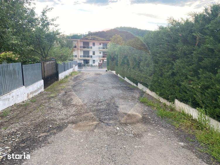 Teren de 852 mp, în Central