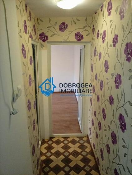 Apartament cu 3 camere semidecomandat în 23 August