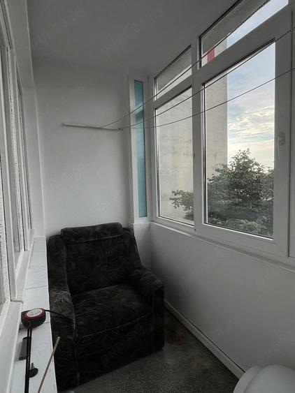 Apartament cu 2 camere semidecomandat în Pajura