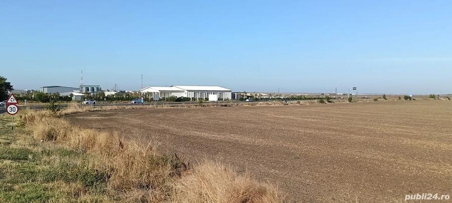 Teren de 35000 mp, în Central