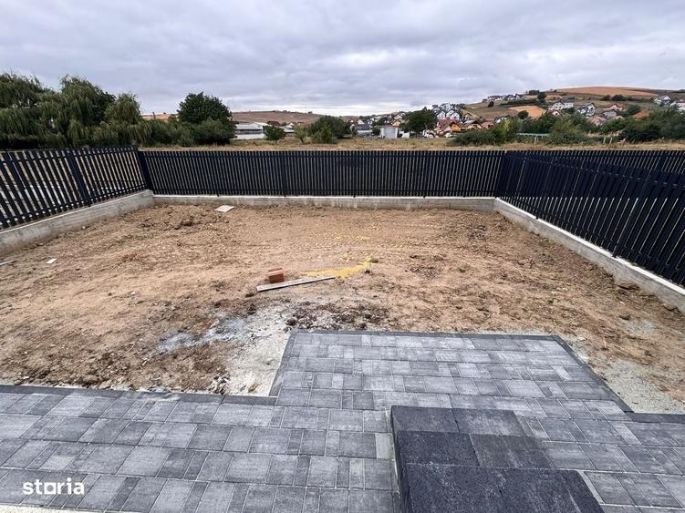 Casă cu 4 camere cu Teren 340 Mp în Central