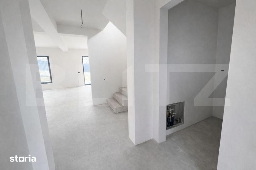 Casă cu 4 camere cu Teren 465 Mp în Apahida