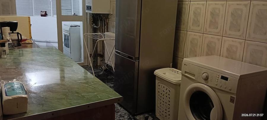 Apartament cu 3 camere decomandat în Faleza Nord