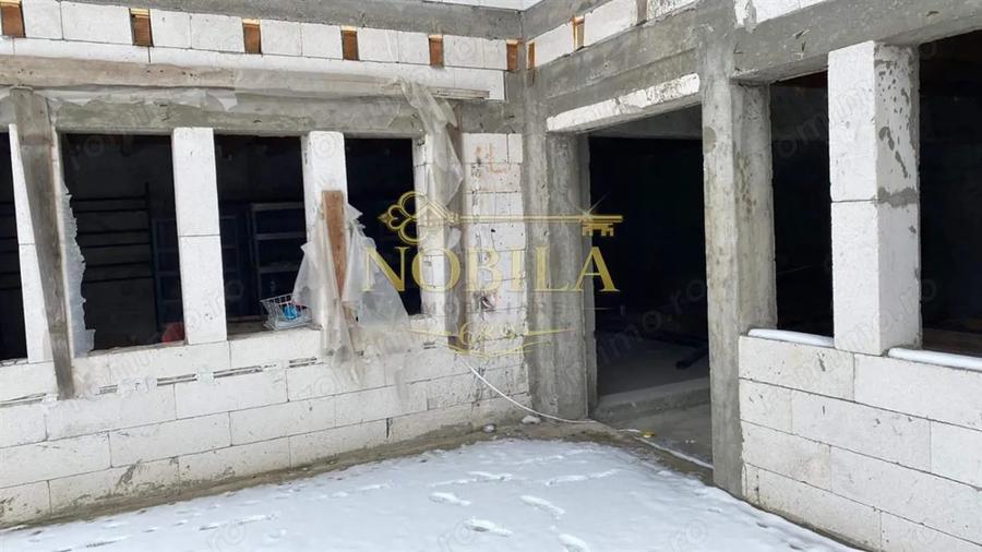 Casă cu Teren 760 Mp în Viișoara (Târgu Trotuș)