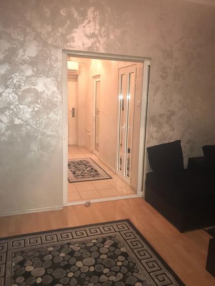 Garsonieră decomandată în Granit