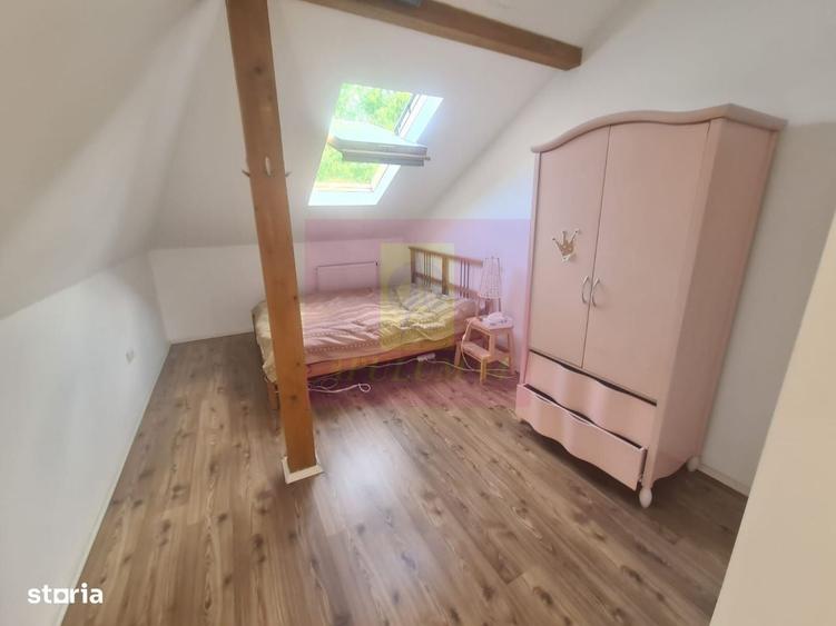 Casă cu 4 camere cu Teren 6600 Mp în Cornu