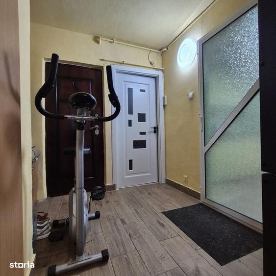 Apartament cu 2 camere decomandat în UTA