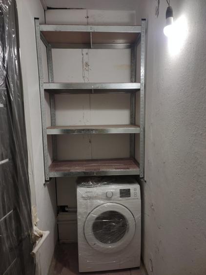 Apartament cu 2 camere decomandat în Livezeni