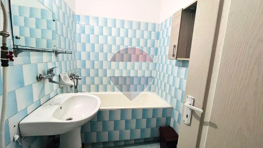 Apartament cu 2 camere semidecomandat, mobilat în Rogerius