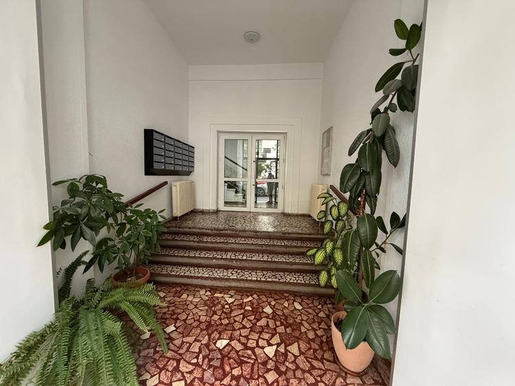 Apartament cu 3 camere decomandat în Unirii