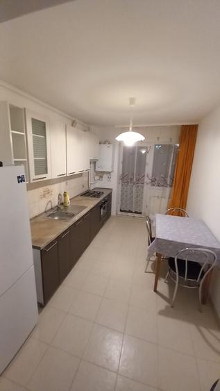 Inchiriez apartament 3 camere vivo BMW - 3