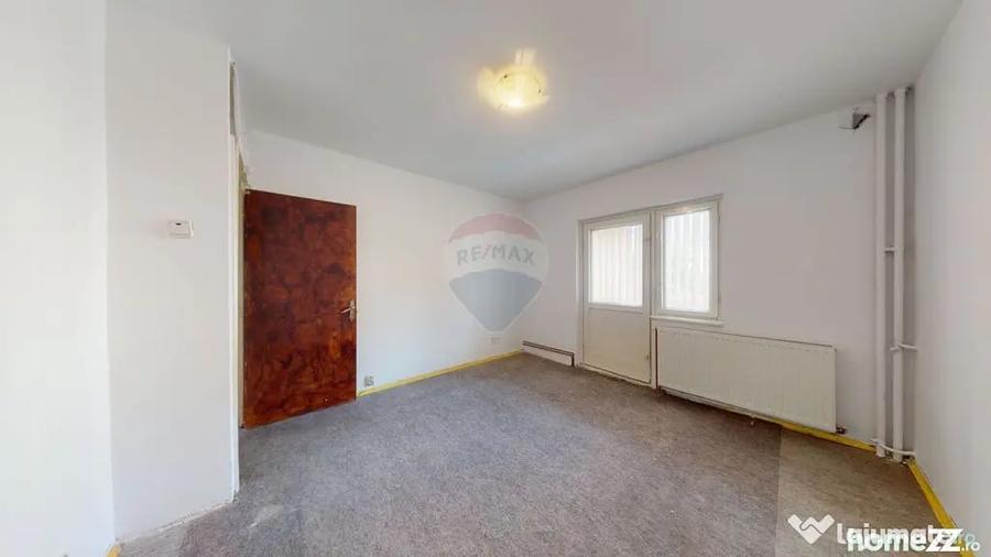 Apartament cu 2 camere decomandat în Noua