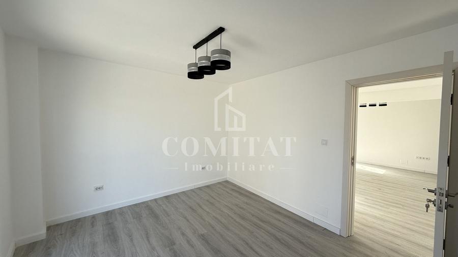 Apartament cu 3 camere decomandat în Dâmbul Rotund