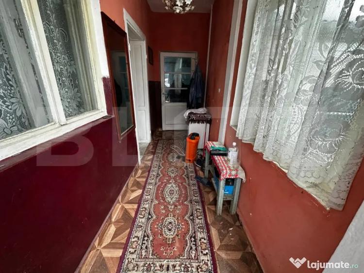 Casa cu 2 apartamente, 6 camere, teren 800 mp-ideal pensiune - 13