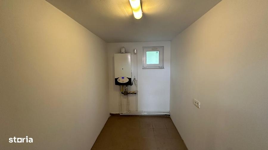 Casă cu 3 camere cu Teren 1397 Mp în Ștefănești