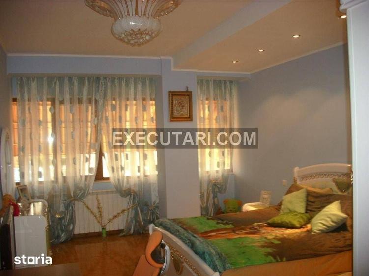 VILA - P+1E+M + Teren - 1.302 m2--AFUMATI - 7