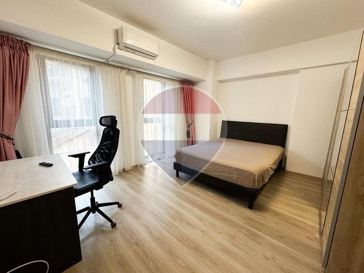 Apartament cu 2 camere decomandat, mobilat în Victoriei